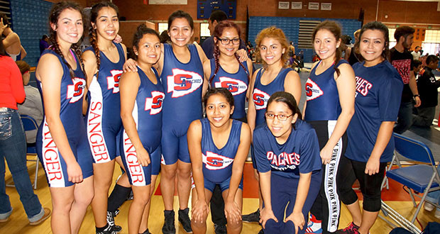 Apache Girls Wrestling On The Right Track For A Successful Inaugural Season The Sanger Scene